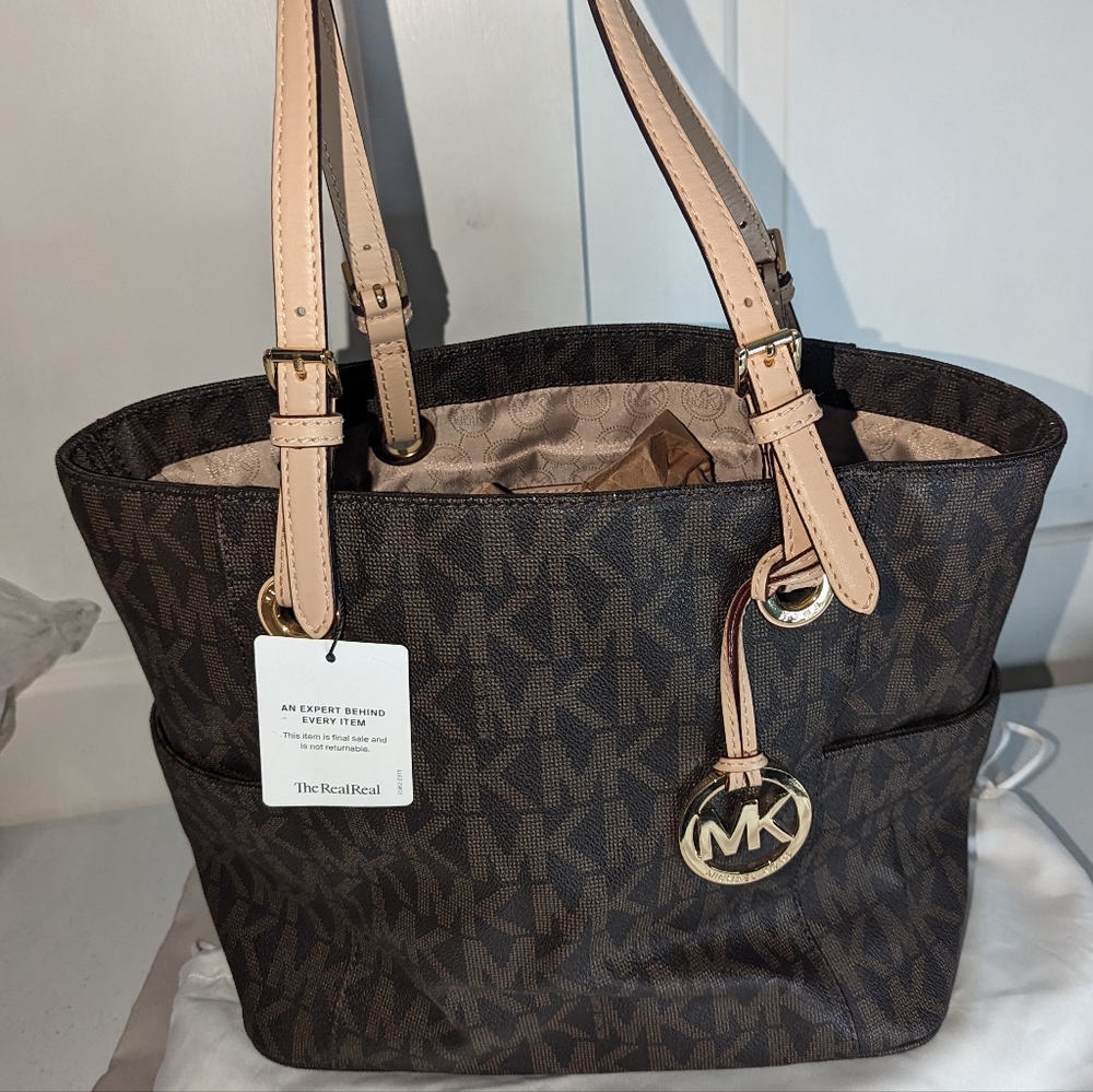 Michael Kors Tote w/ MK Dust Bag